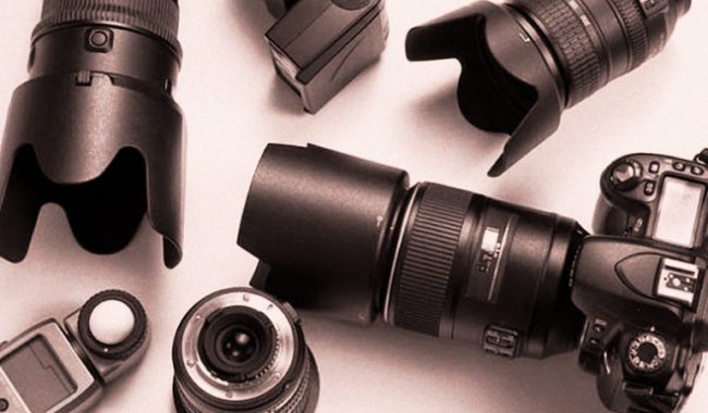 PHOTOGRAPHER—no-one’s-company